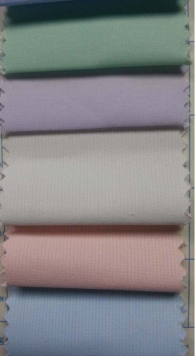 SX- YLF 滌棉平布T/C23*23/104*61 耐漂白水 耐氯漂 制服 Anti bleaching bleaching resistant 側面照